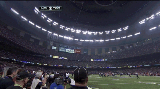 blackout-super-bowl-gif-deadspin-thumb.gif